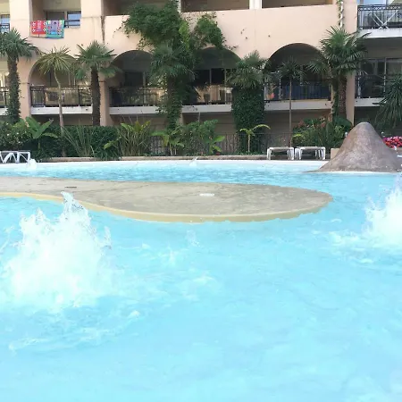 Pool & Apartment *