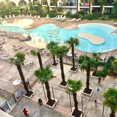 Pool & Cannes